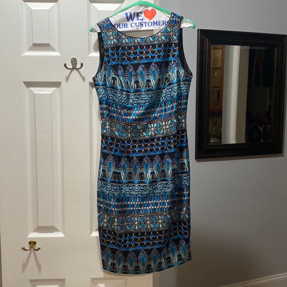 Make a statement at the holiday party